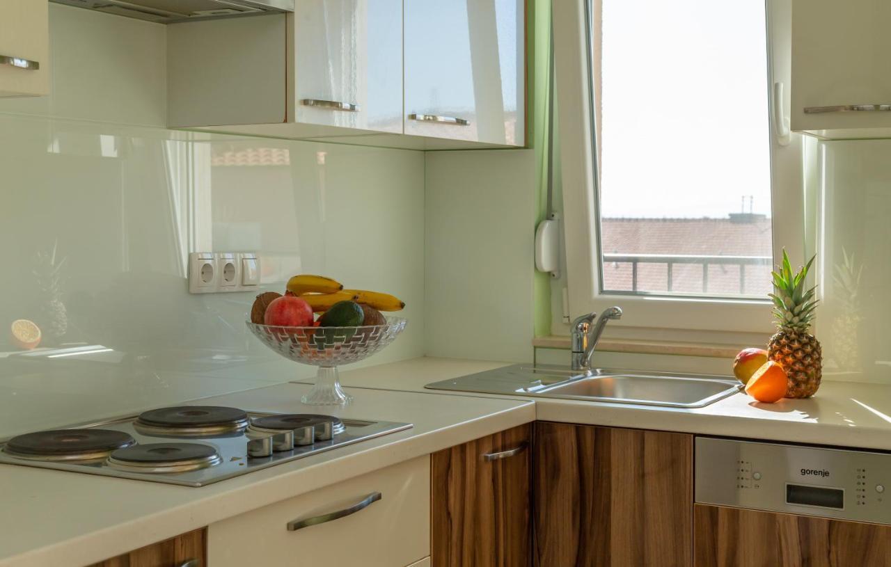Andela 1 Appartement Makarska Buitenkant foto